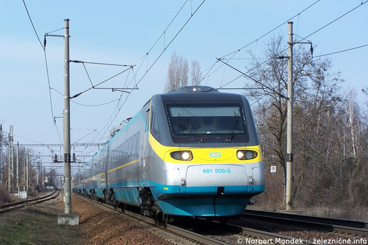 681.005 na SC 505 Pendolino Praha - Ostrava