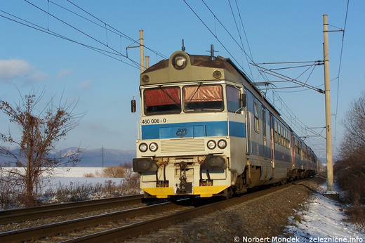 Pantograf 460.006-0 na osobnom vlaku do Přerova
