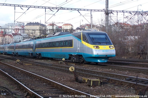 eské Pendolino 682.004