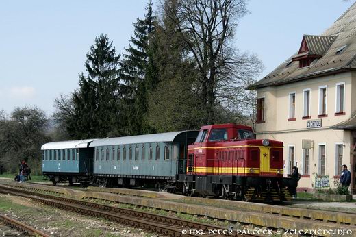 T 444.0060 v achticiach