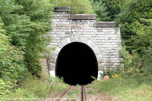 Neresnický tunel