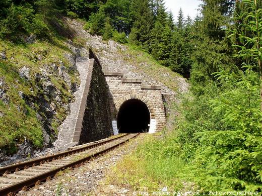 Stratenský tunel
